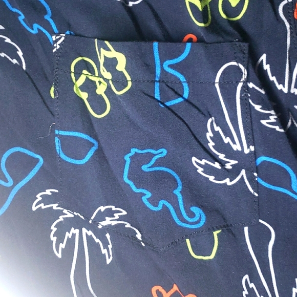 Trunks surf & swim company button button-up shirt Size XL - Picture 2 of 3